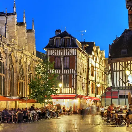 Le Patio'nnement, Troyes, Centre 아파트